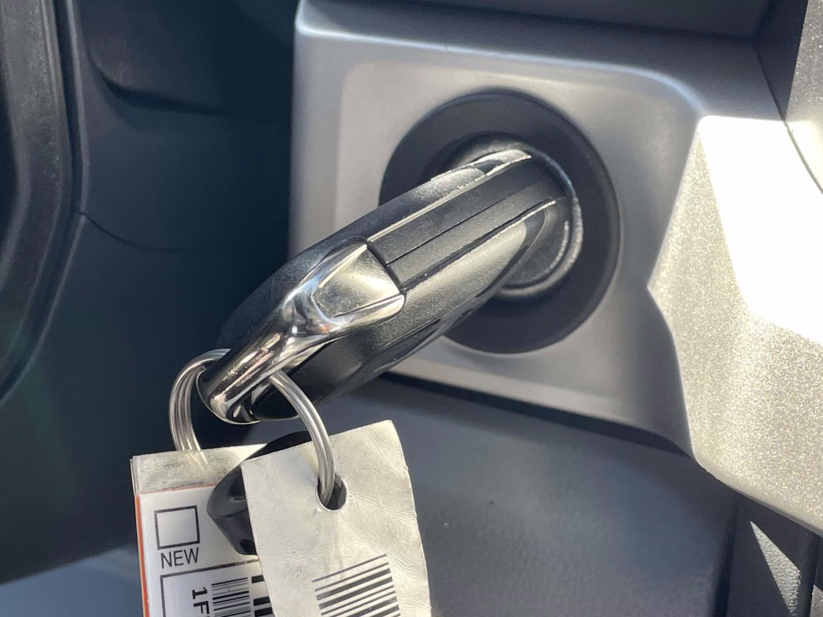 2026 Oxford White Ford Super Duty F-550 DRW XL RWD Chassis