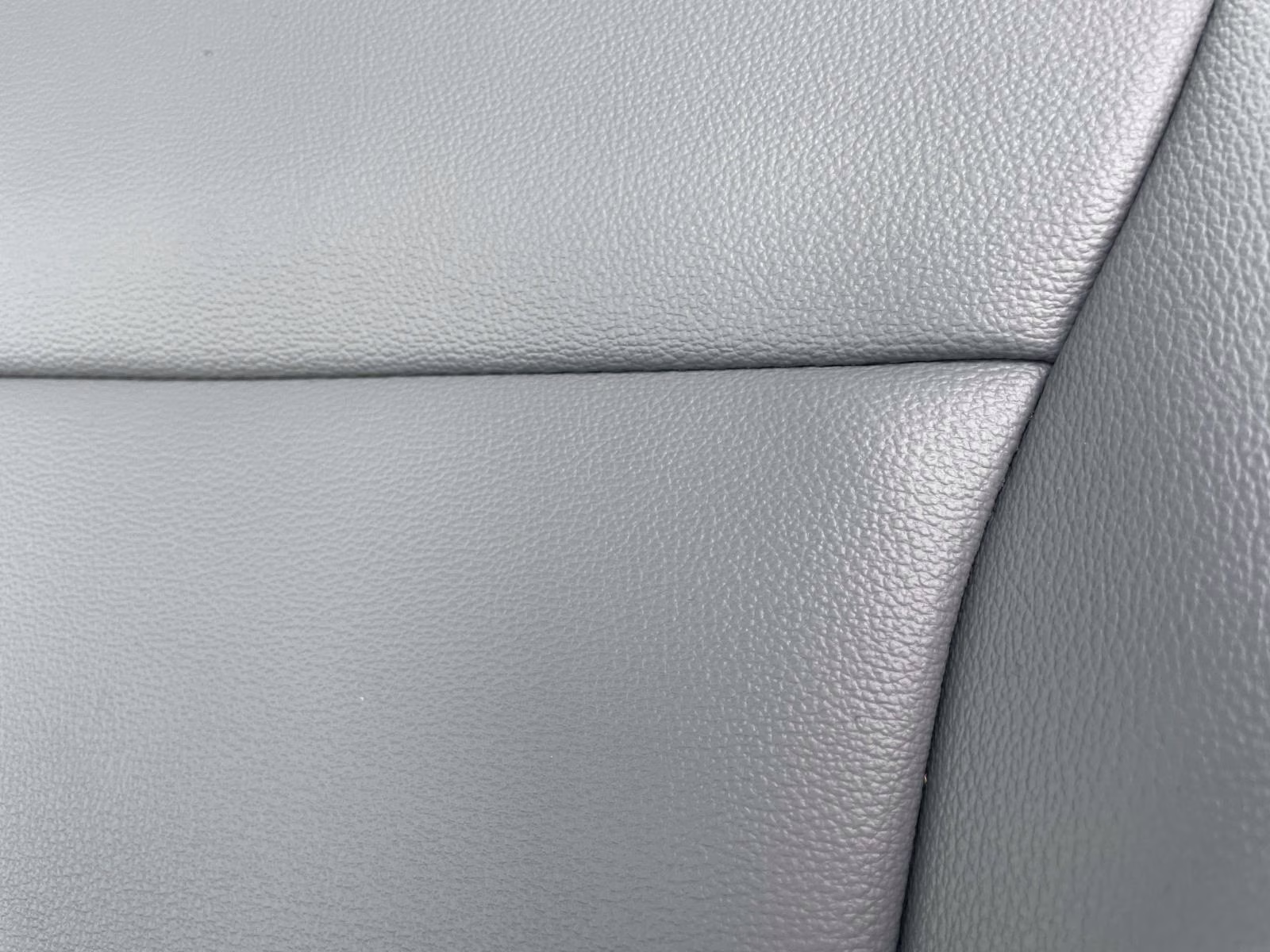 2026 Oxford White Ford Super Duty F-550 DRW XL RWD Chassis