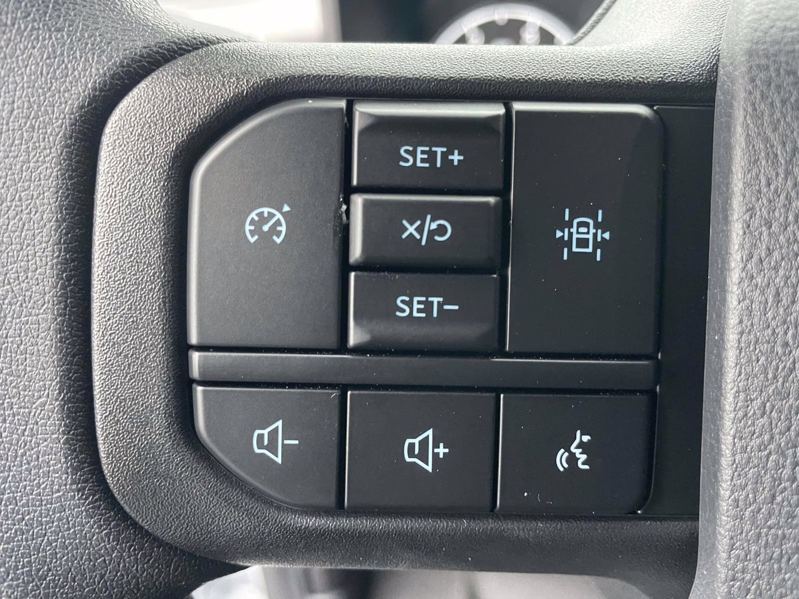 2026 Oxford White Ford Super Duty F-550 DRW XL 4X4 Chassis