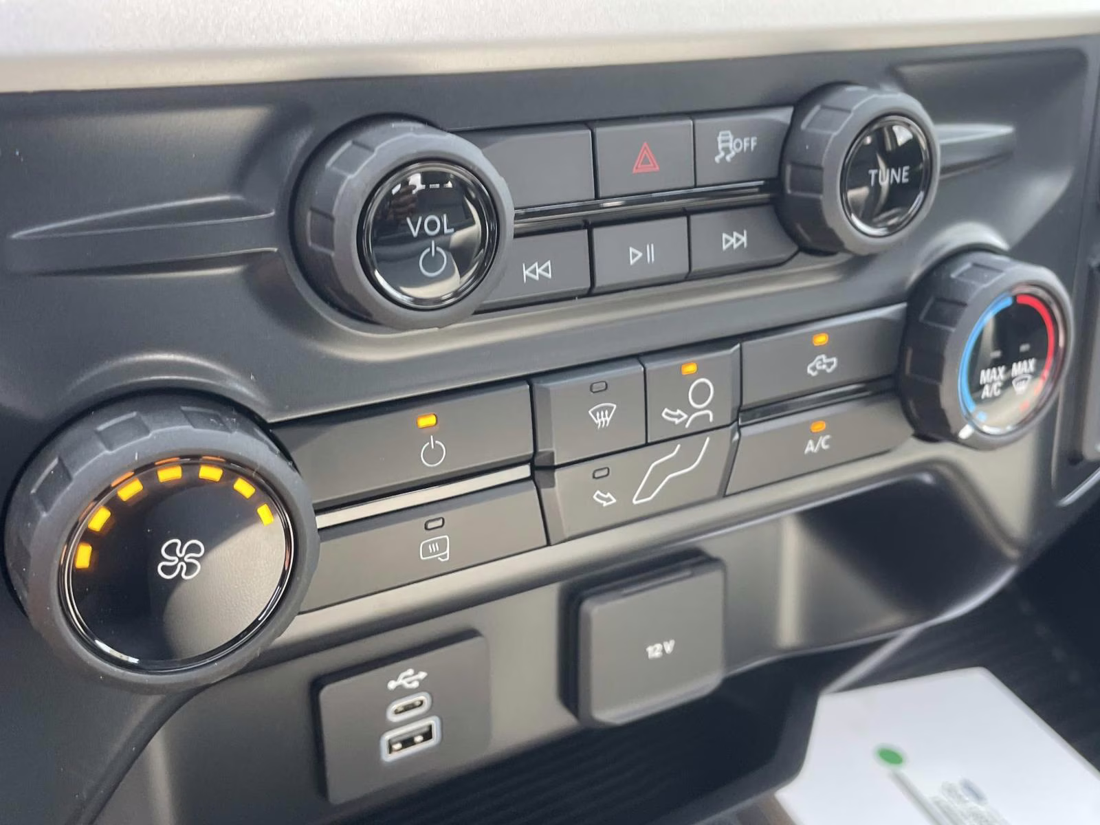 2025 Oxford White Ford F-600SD XL 4X4 Chassis