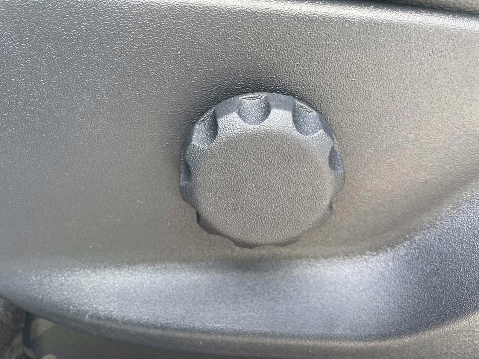 2025 Oxford White Ford F-600SD XL 4X4 Chassis