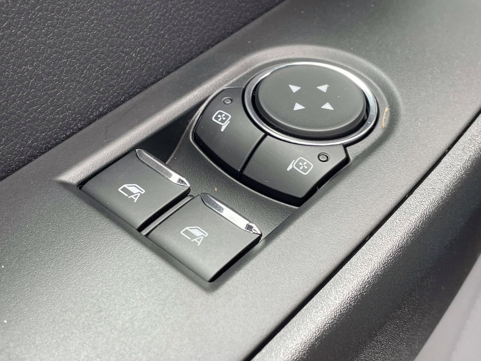 2026 Oxford White Ford Super Duty F-350 SRW XL 4X4 Chassis