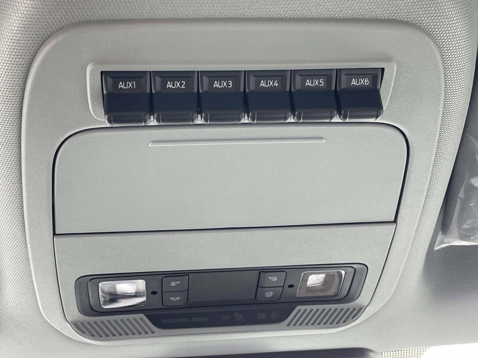 2026 Oxford White Ford Super Duty F-350 SRW XL 4X4 Chassis