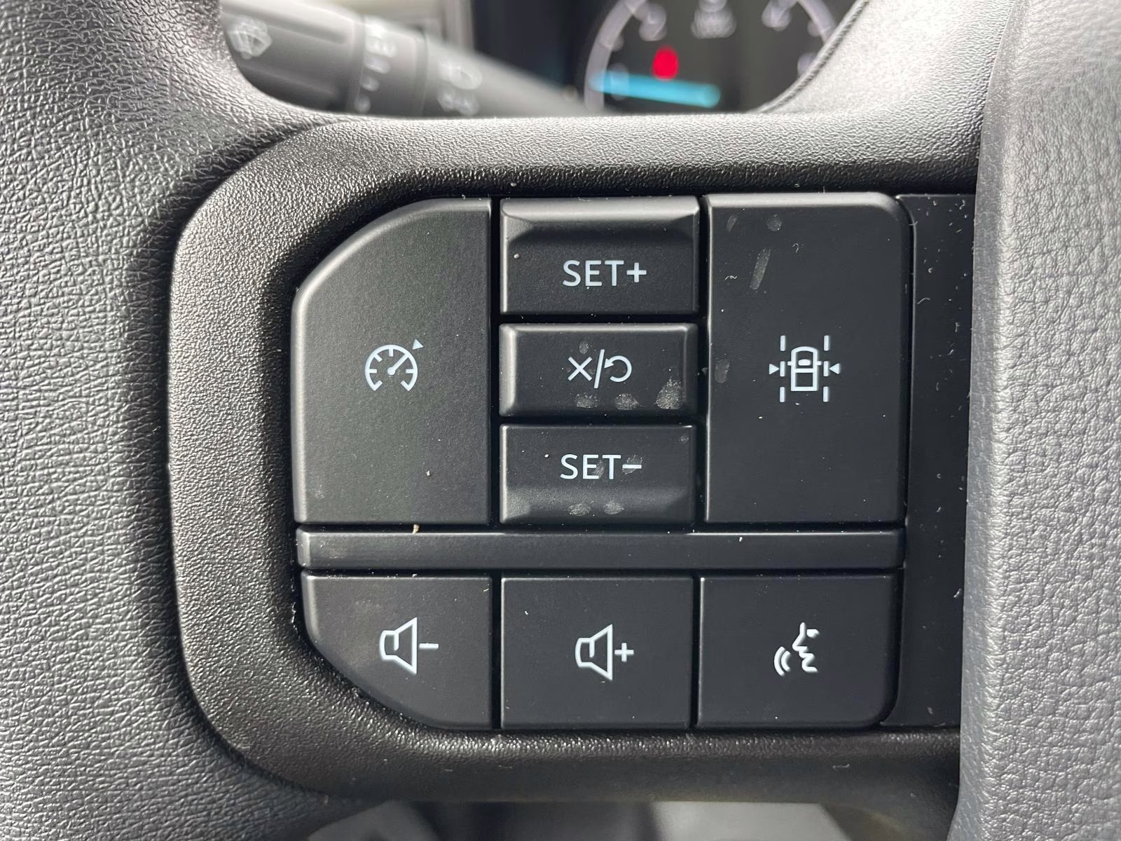 2026 Oxford White Ford Super Duty F-350 SRW XL 4X4 Chassis