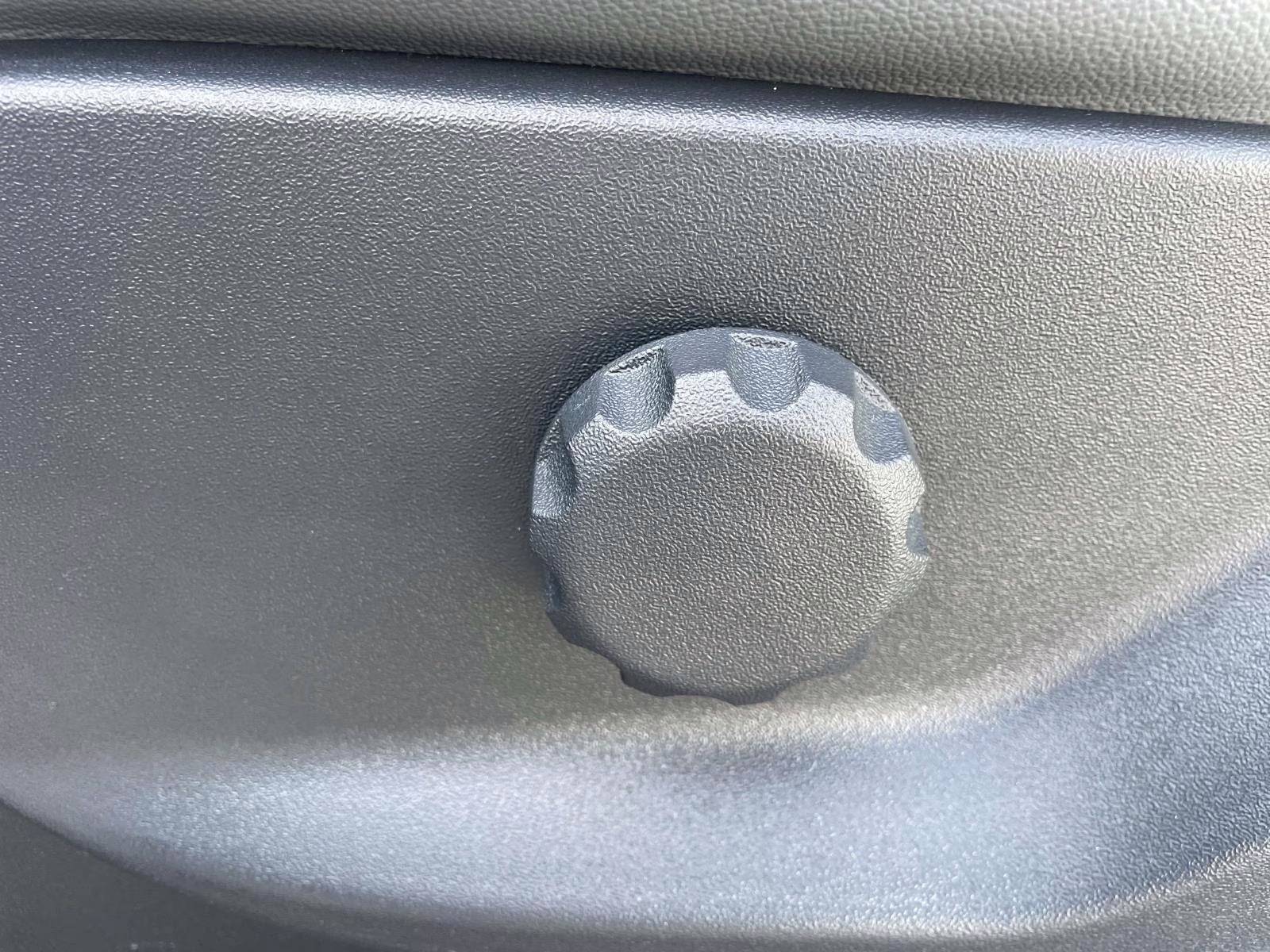 2026 Oxford White Ford Super Duty F-350 DRW XL RWD Chassis