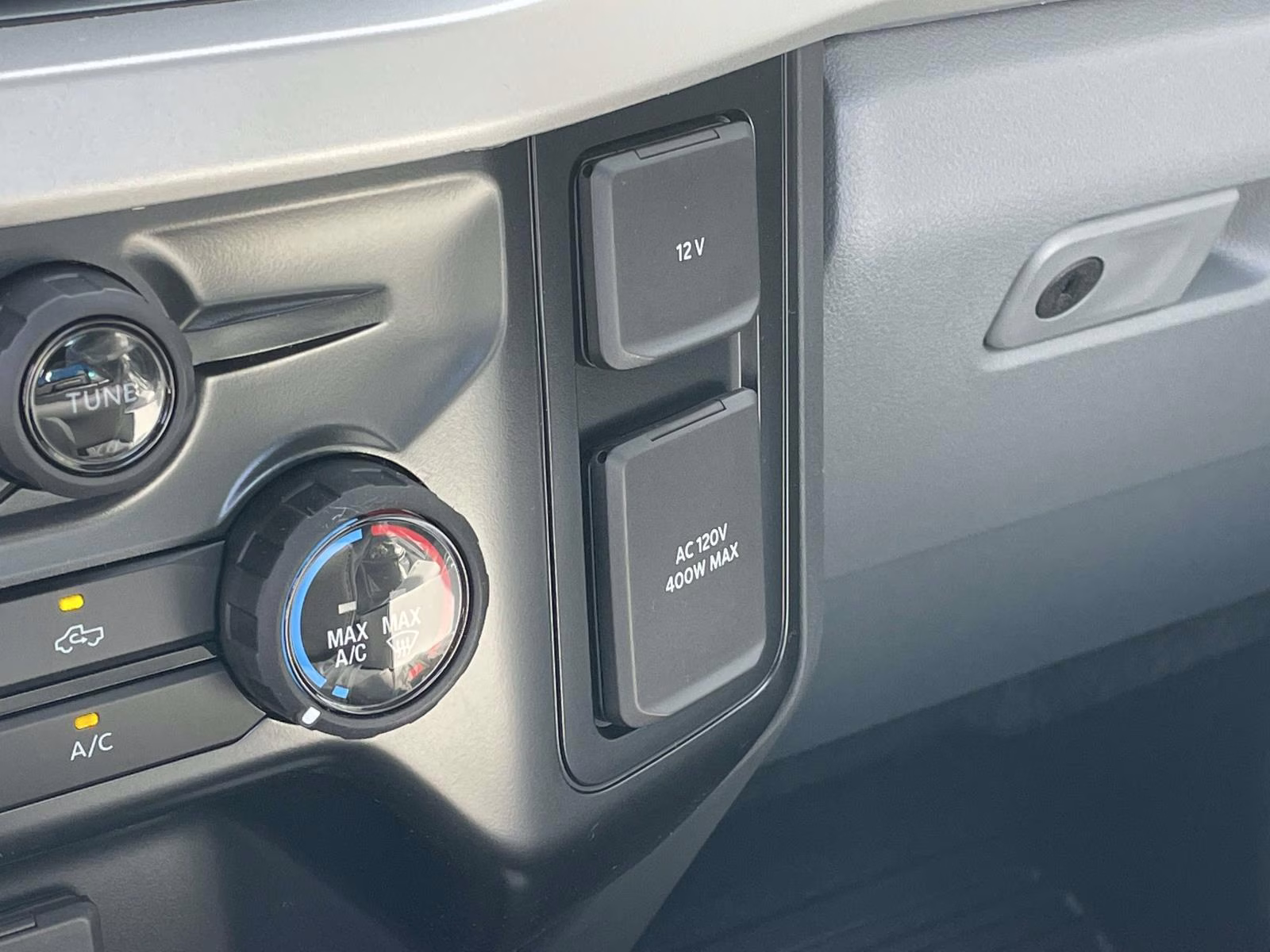 2026 Oxford White Ford Super Duty F-350 DRW XL RWD Chassis