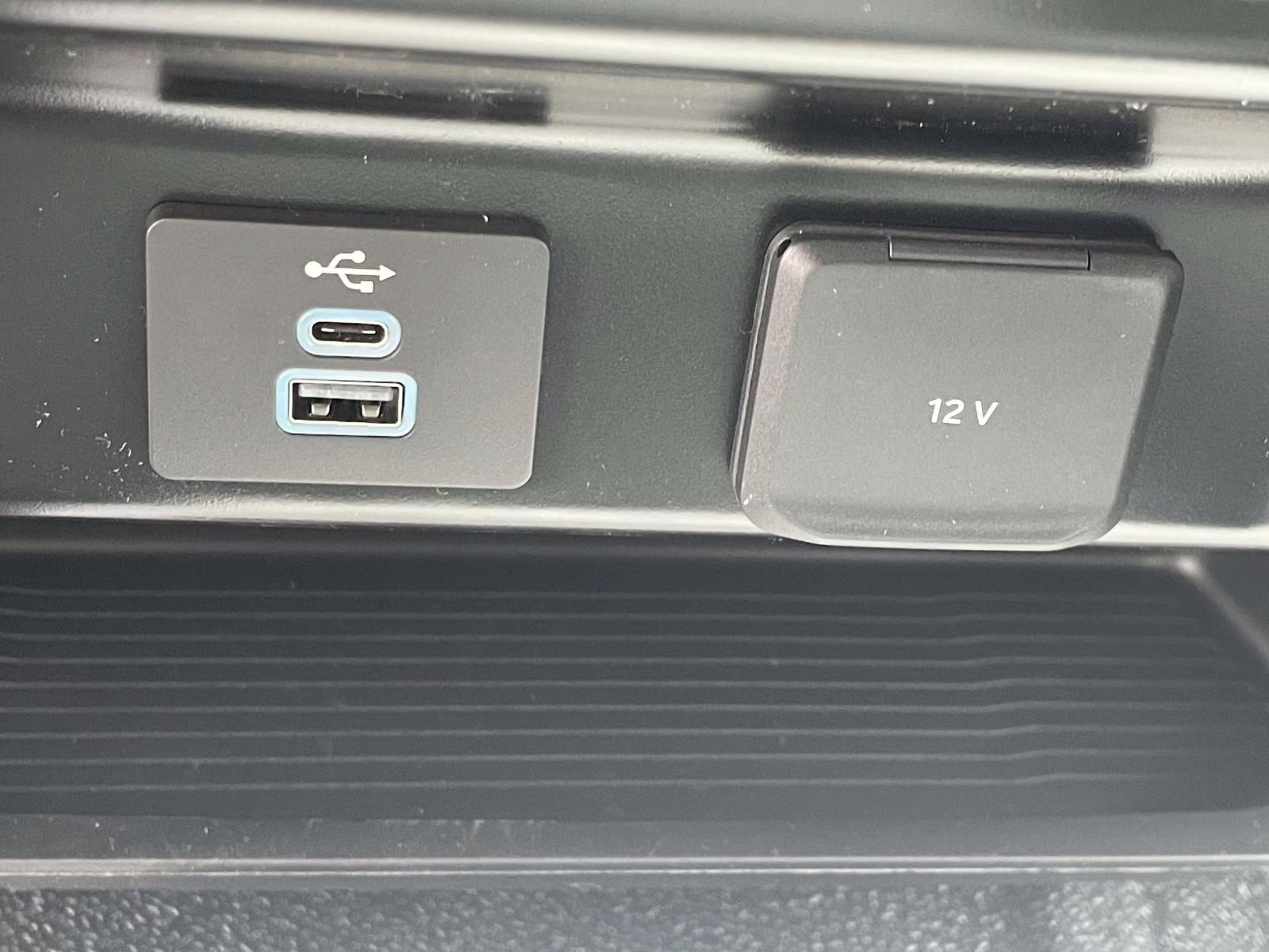 2025 Oxford White Ford Super Duty F-350 DRW XL RWD Chassis