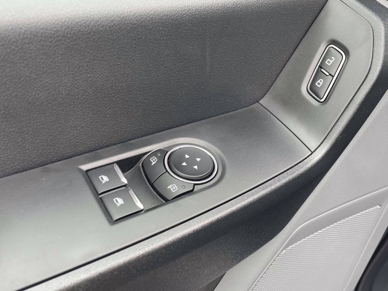 2025 Oxford White Ford Super Duty F-350 DRW XL RWD Chassis