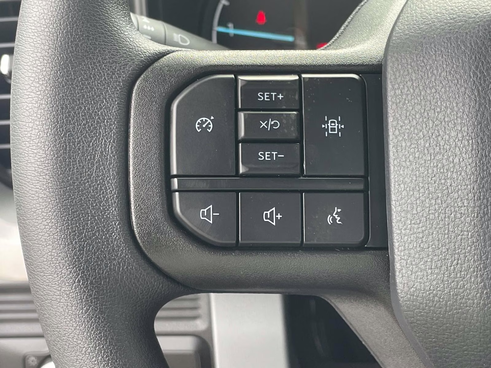 2025 Oxford White Ford Super Duty F-350 DRW XL RWD Chassis