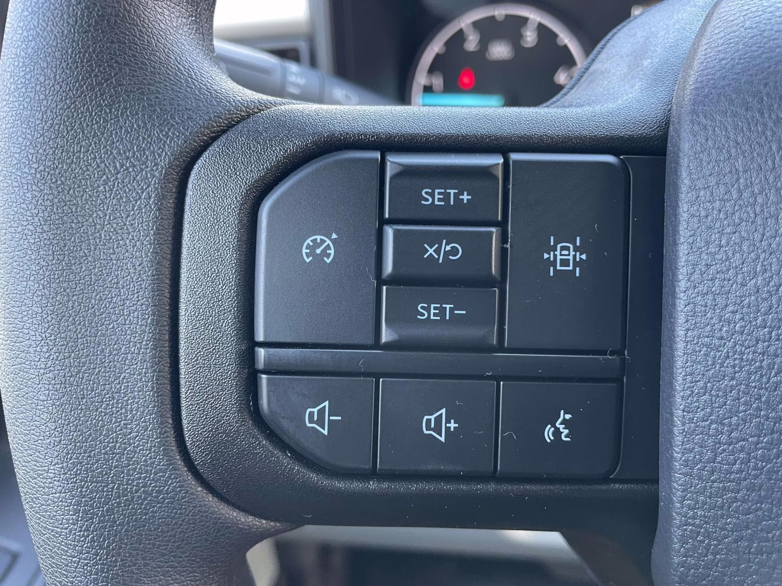 2026 Oxford White Ford Super Duty F-550 DRW XL RWD Chassis