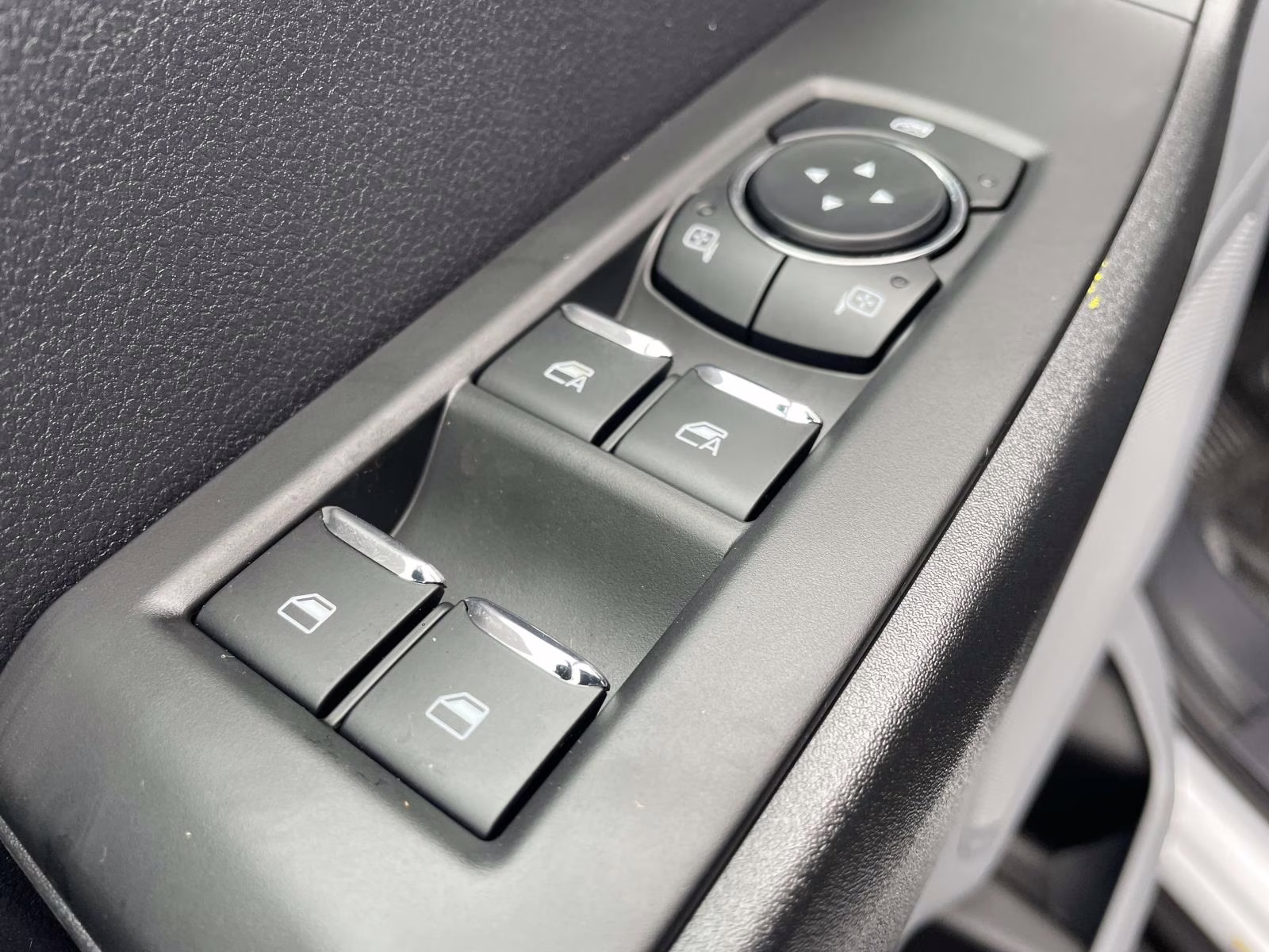 2026 Oxford White Ford Super Duty F-550 DRW XL 4X4 Chassis