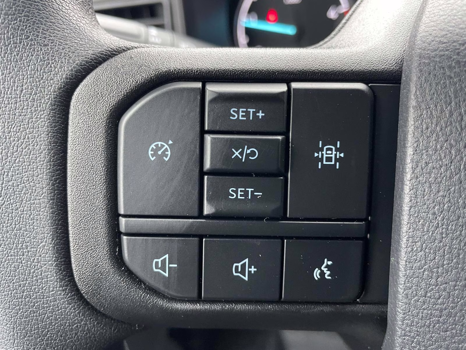 2026 Oxford White Ford Super Duty F-550 DRW XL 4X4 Chassis