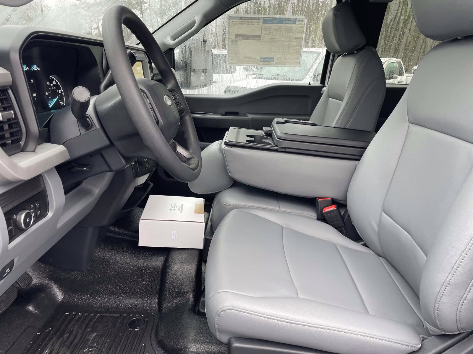 2026 Oxford White Ford Super Duty F-550 DRW XL 4X4 Chassis