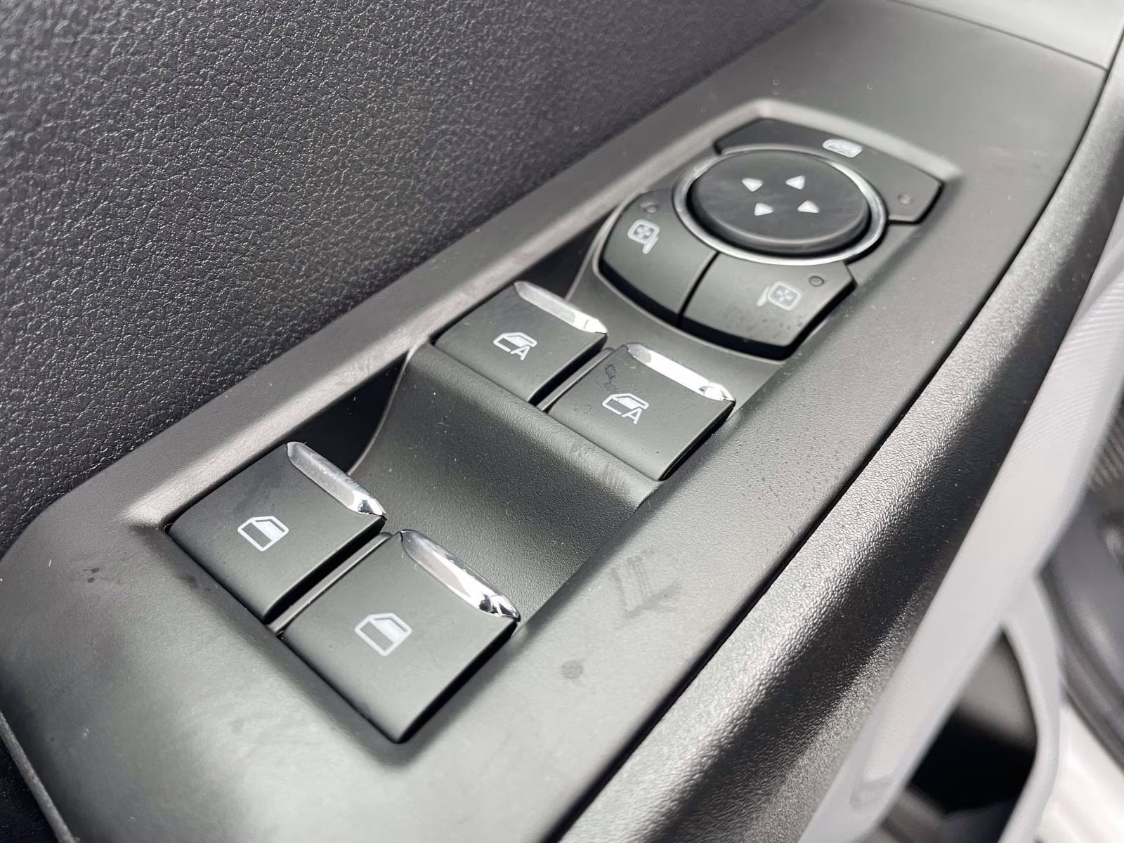 2026 Oxford White Ford Super Duty F-550 DRW XL 4X4 Chassis