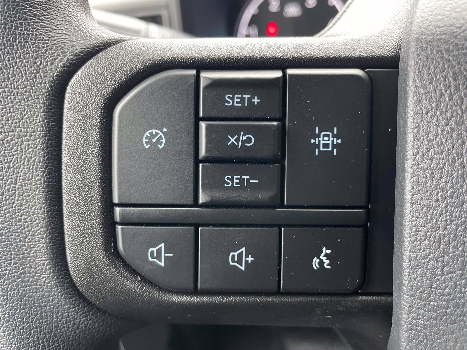 2026 Oxford White Ford Super Duty F-550 DRW XL 4X4 Chassis