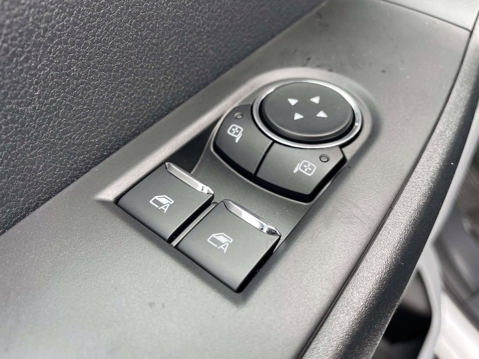 2026 Oxford White Ford Super Duty F-450 DRW XL RWD Chassis