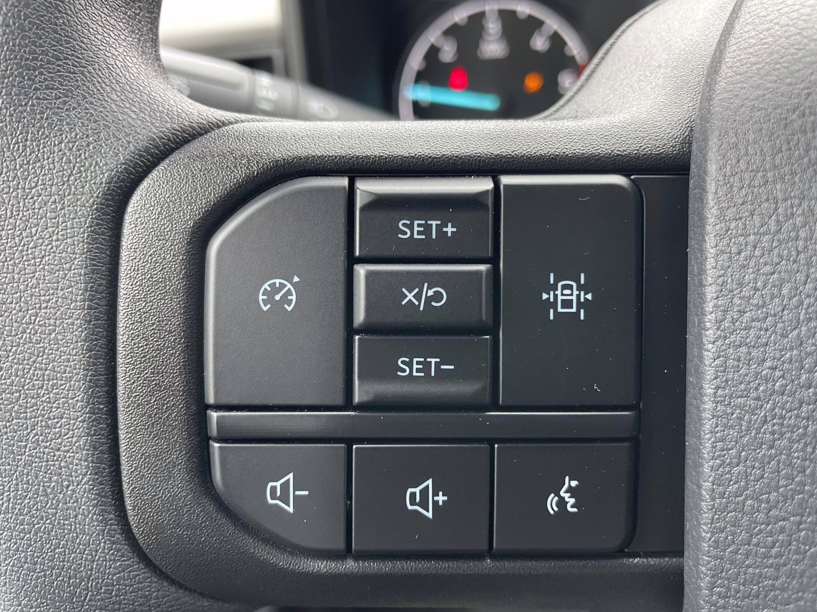 2026 Oxford White Ford Super Duty F-450 DRW XL RWD Chassis