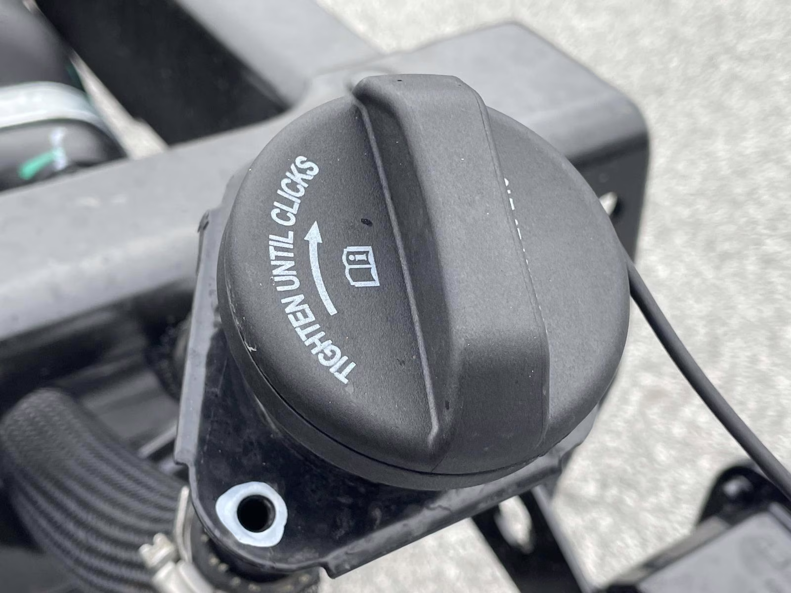 2026 Oxford White Ford Super Duty F-450 DRW XL RWD Chassis