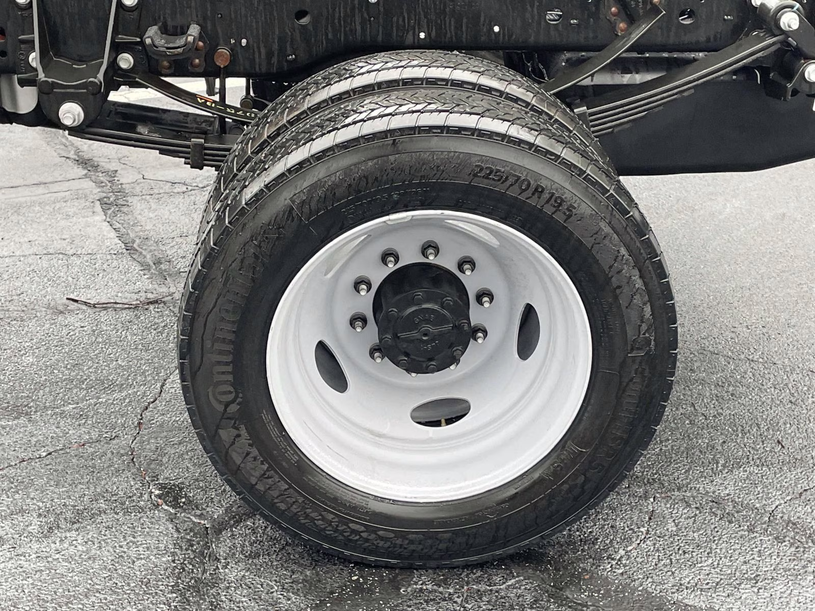 2026 Oxford White Ford Super Duty F-450 DRW XL RWD Chassis