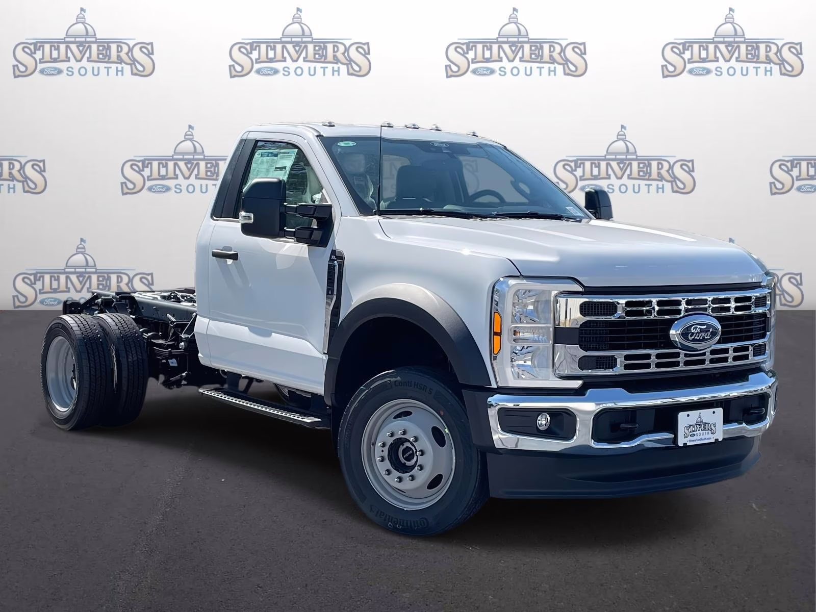 2026 Oxford White Ford Super Duty F-450 DRW XL 4X4 Chassis