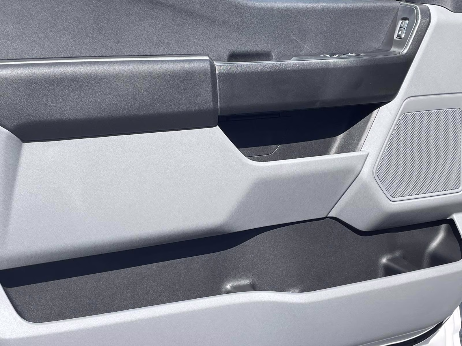 2026 Oxford White Ford Super Duty F-450 DRW XL 4X4 Chassis