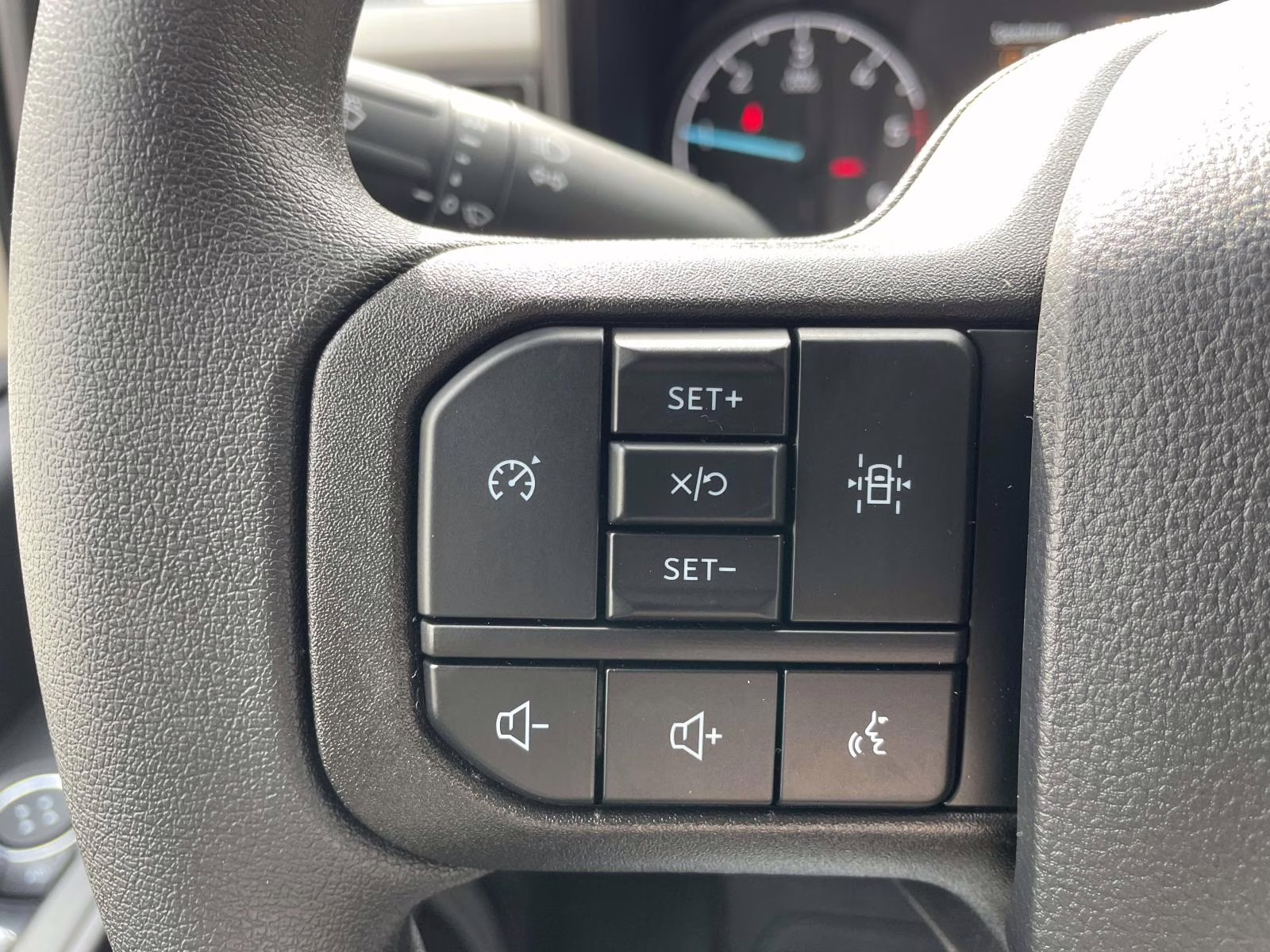 2026 Oxford White Ford Super Duty F-450 DRW XL 4X4 Chassis