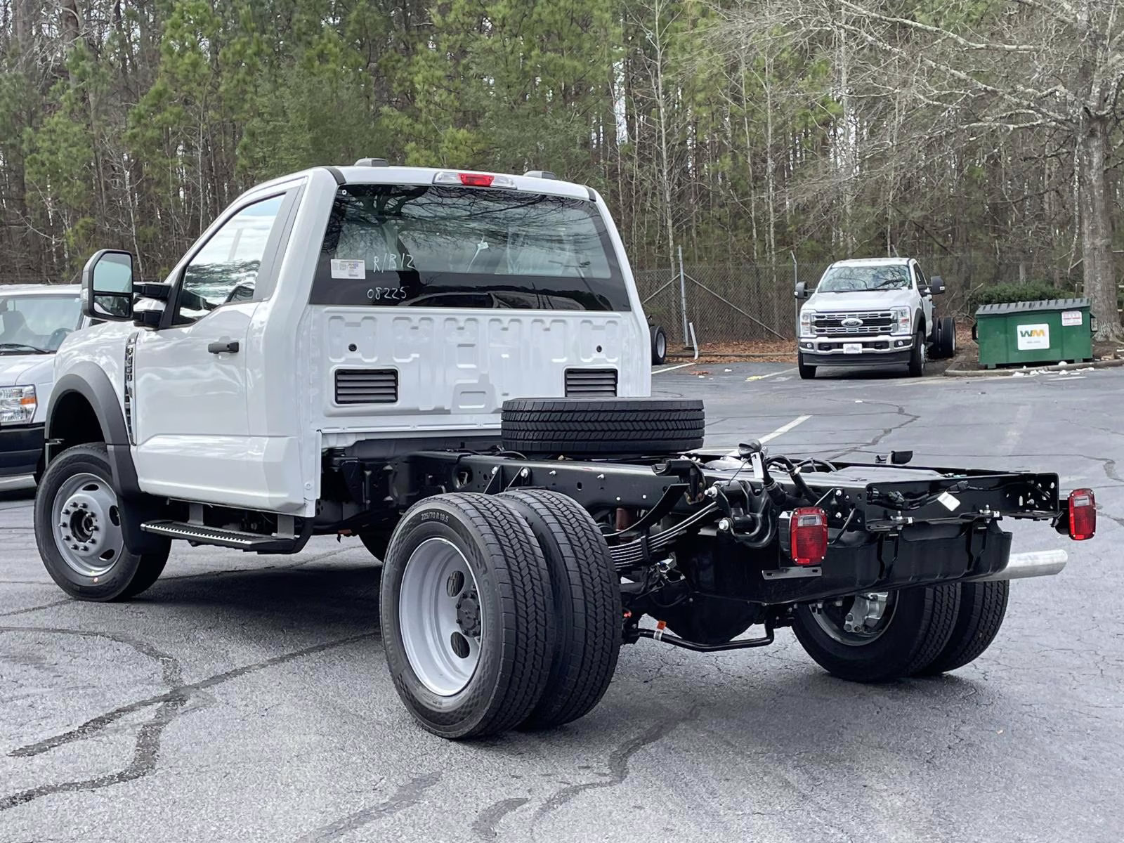 2026 Oxford White Ford Super Duty F-450 DRW XL 4X4 Chassis