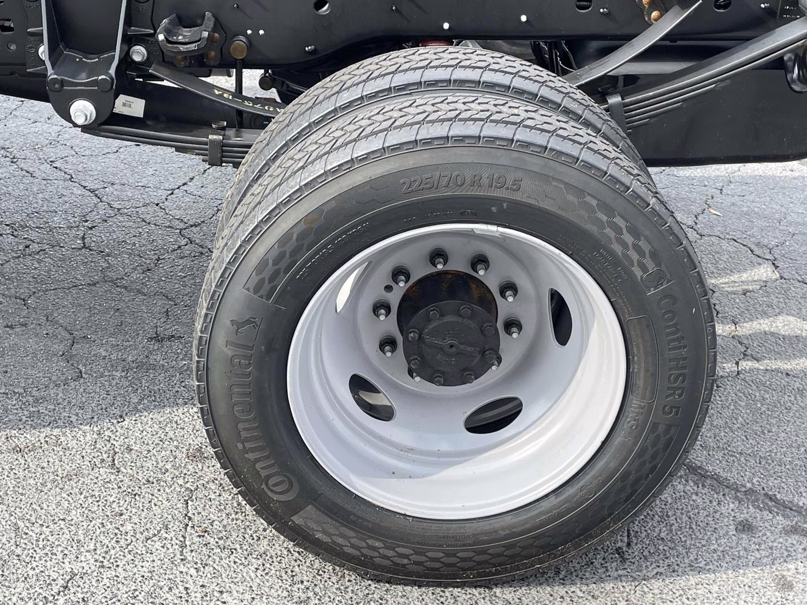 2026 Oxford White Ford Super Duty F-450 DRW XL 4X4 Chassis