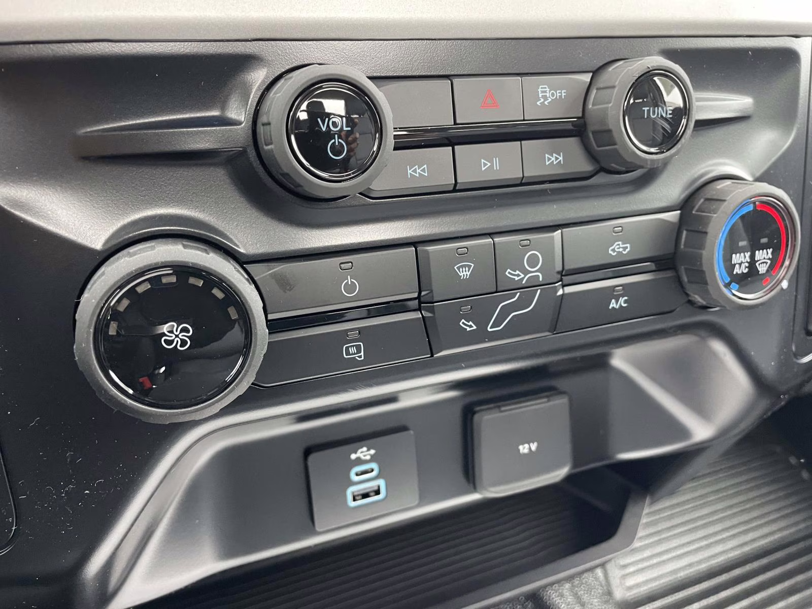 2026 Oxford White Ford Super Duty F-450 DRW XL 4X4 Chassis