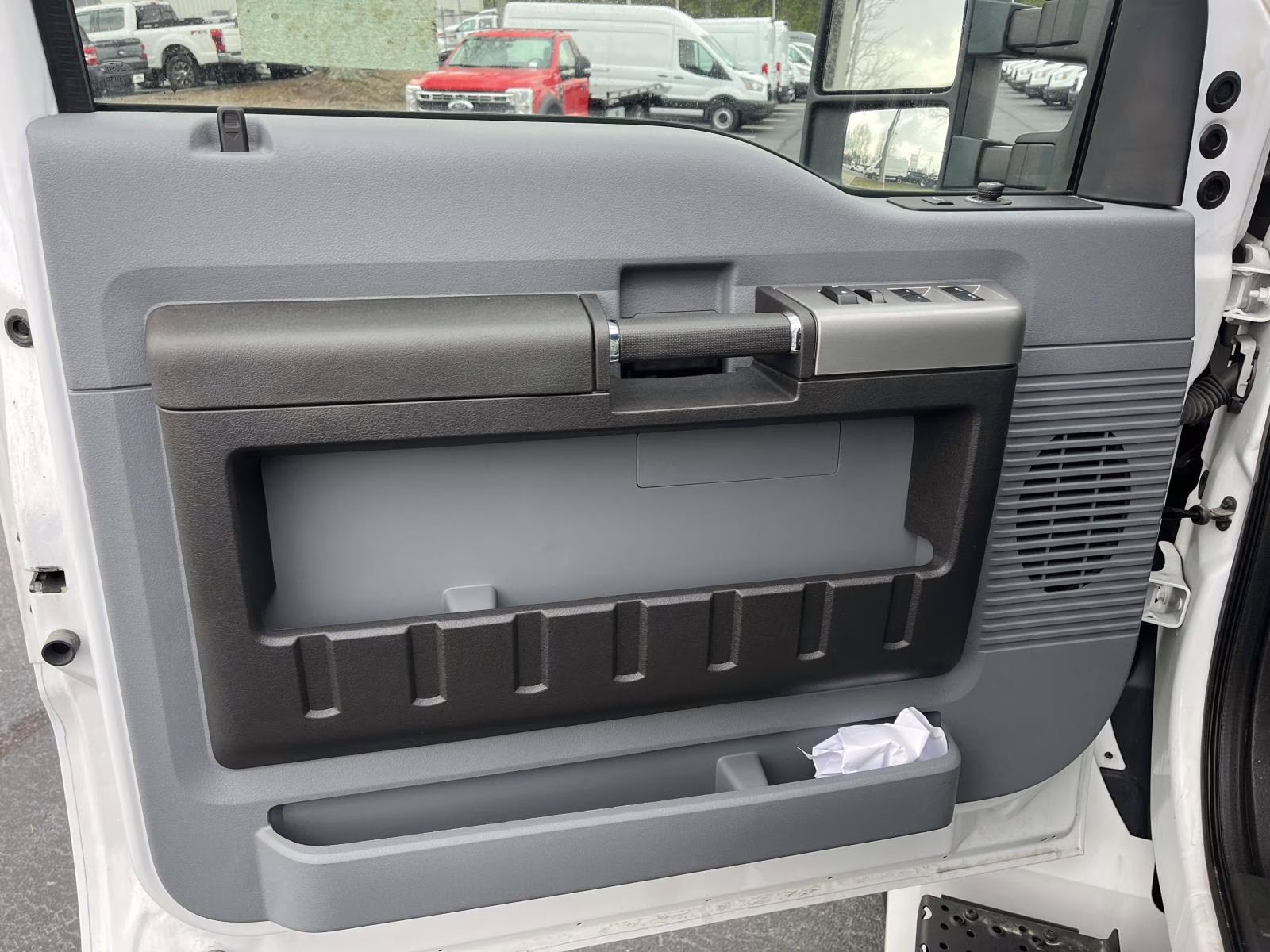 2026 Oxford White Ford F-650SD Base RWD Truck