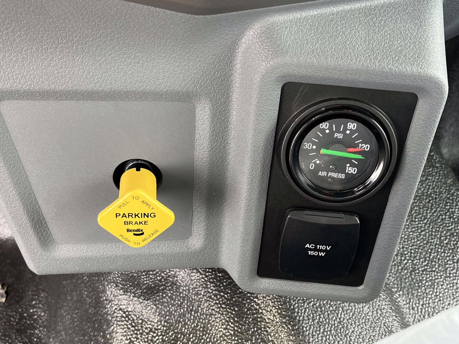 2026 Oxford White Ford F-650SD Base RWD Truck