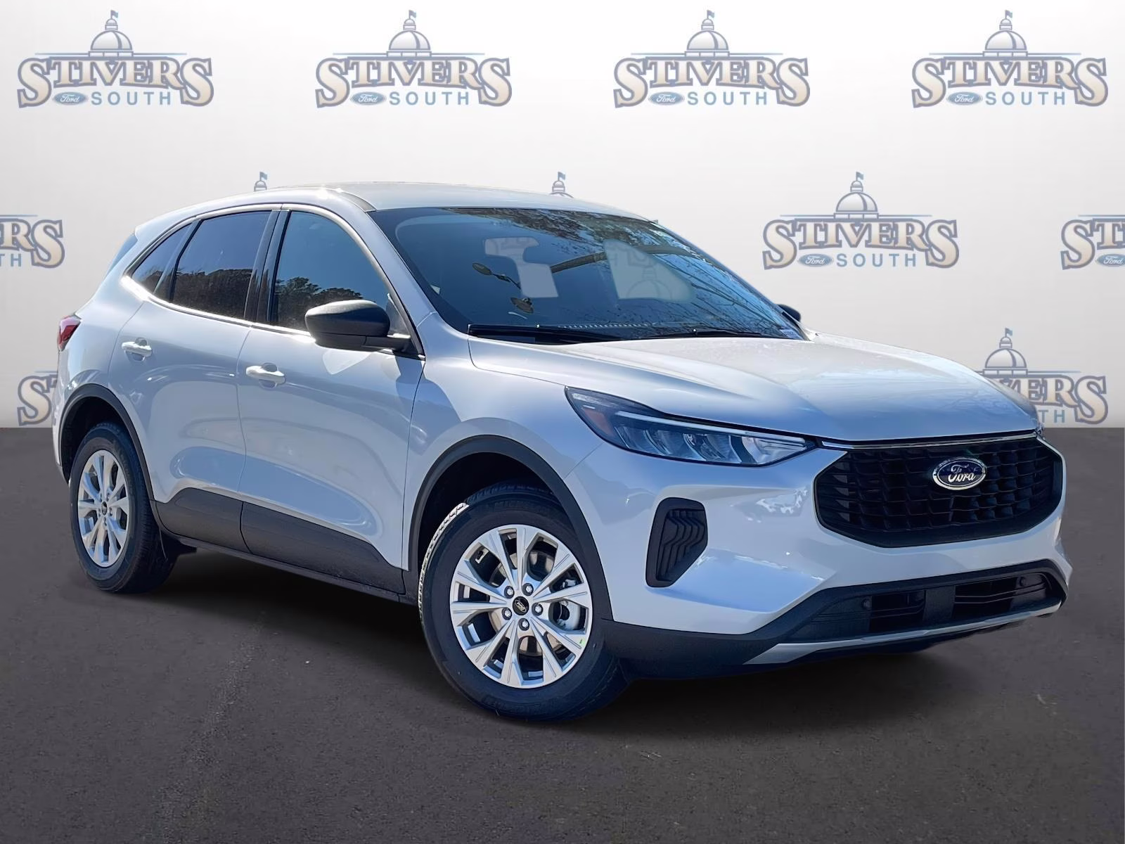 2026 Silver Metallic Ford Escape Active FWD SUV