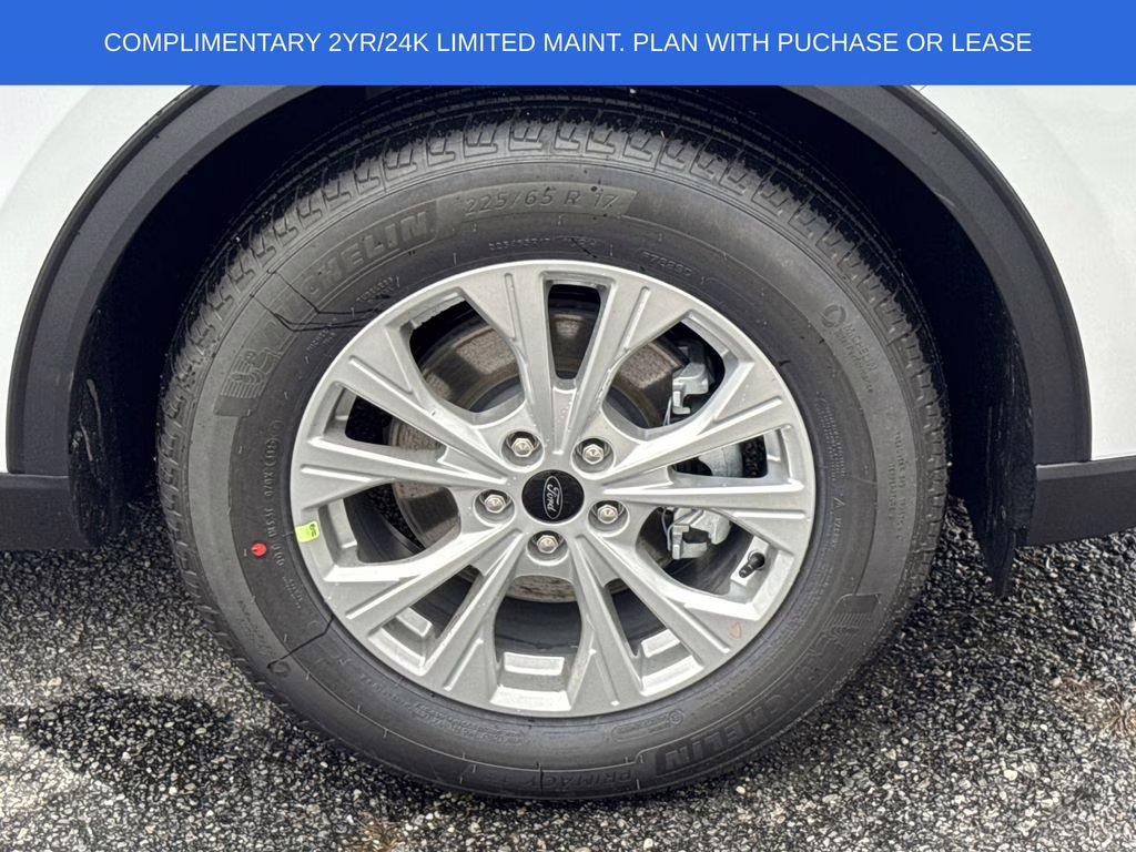 2026 Oxford White Ford Escape Active FWD SUV