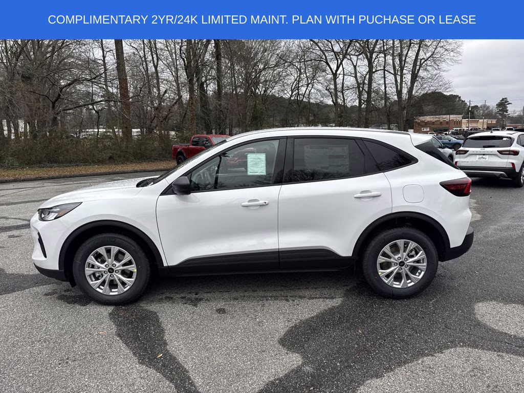 2026 Oxford White Ford Escape Active FWD SUV