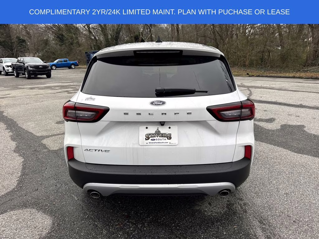 2026 Oxford White Ford Escape Active FWD SUV