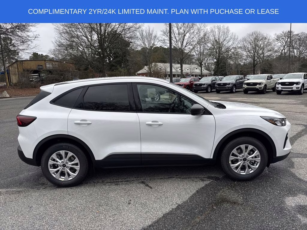 2026 Oxford White Ford Escape Active FWD SUV