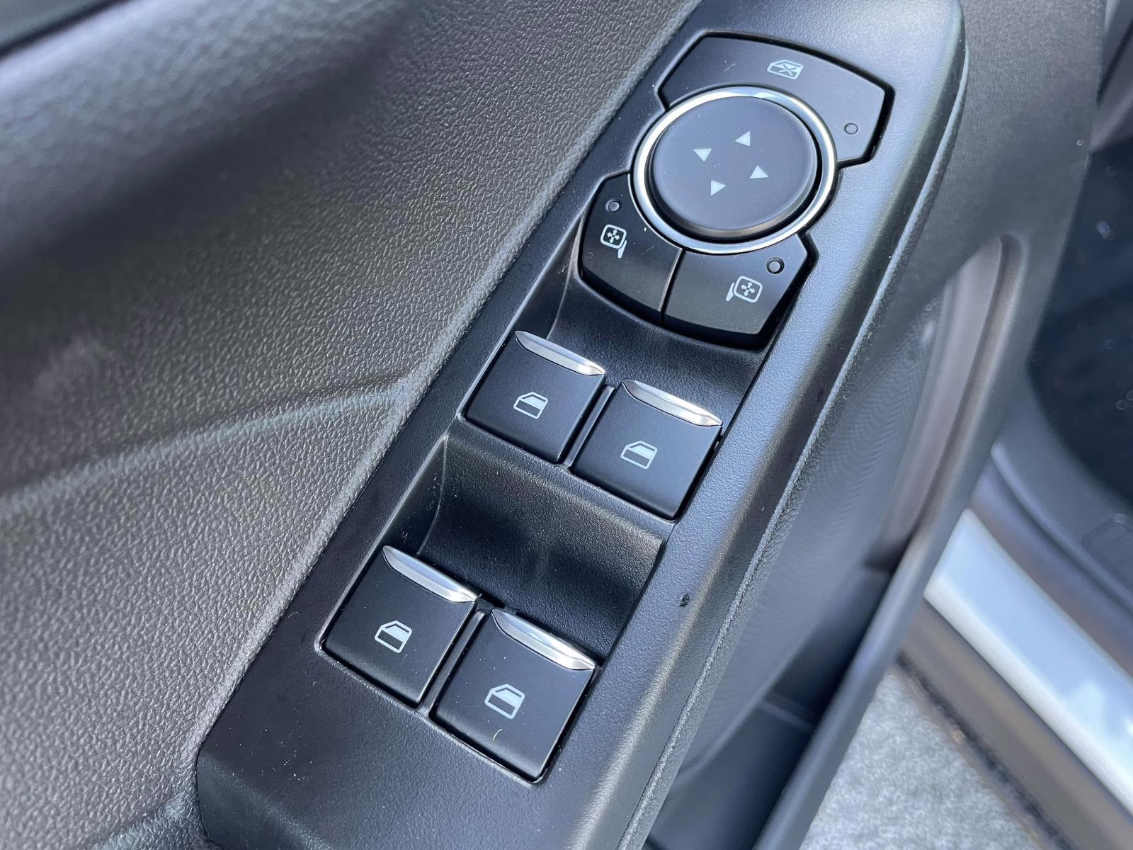 2026 Silver Metallic Ford Escape Active FWD SUV