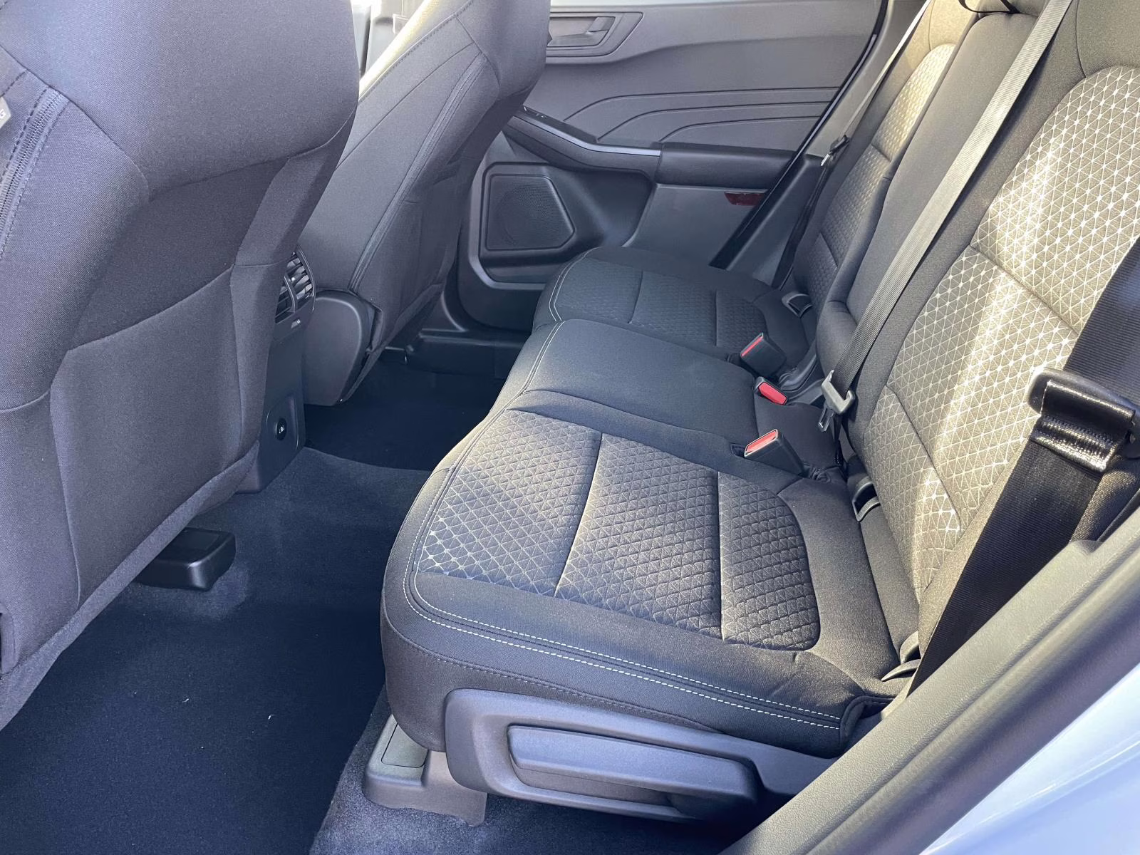 2026 Silver Metallic Ford Escape Active FWD SUV