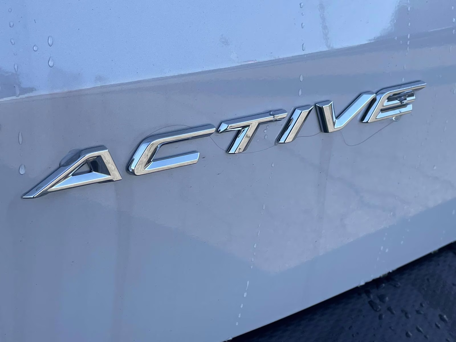 2026 Silver Metallic Ford Escape Active FWD SUV