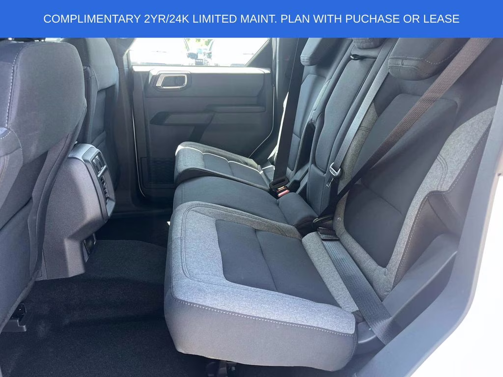 2025 Oxford White Ford Bronco Base 4X4 SUV