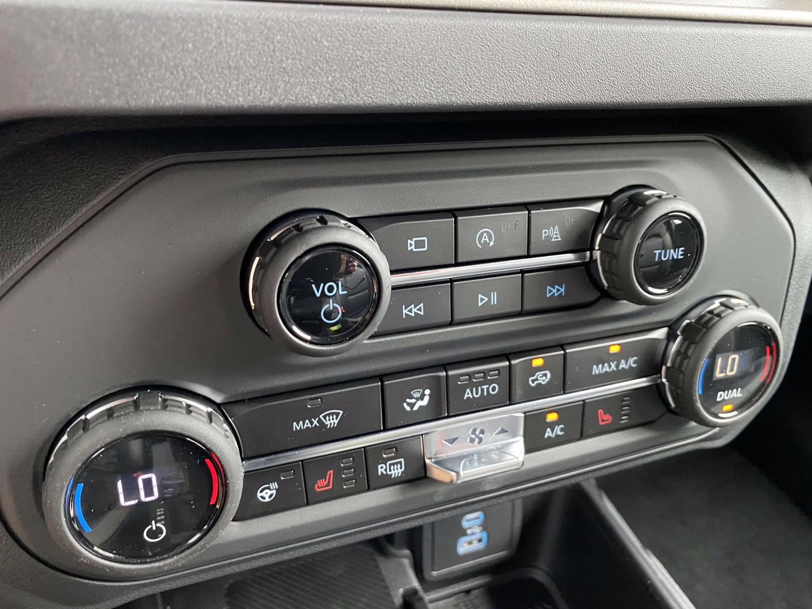 2025 Shadow Black Ford Bronco Outer Banks 4X4 SUV