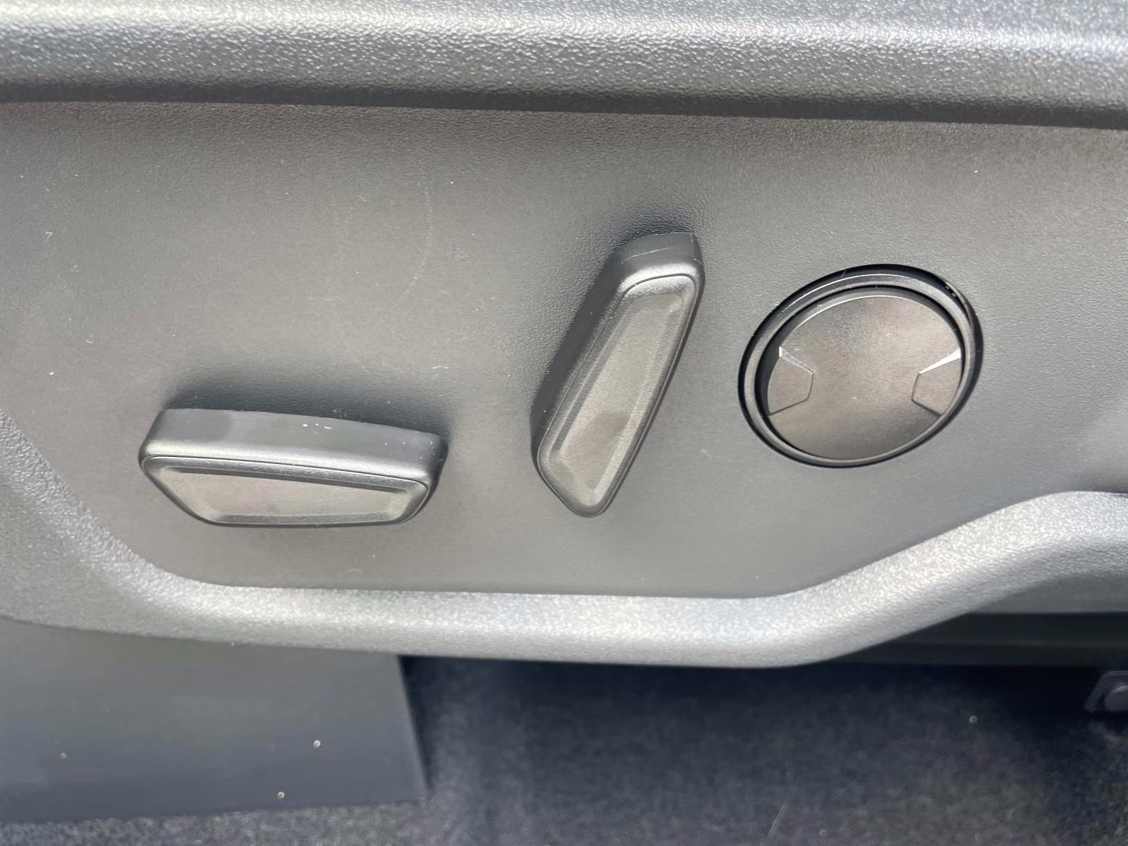 2025 Azure Gray Metallic Ford Bronco Outer Banks 4X4 SUV