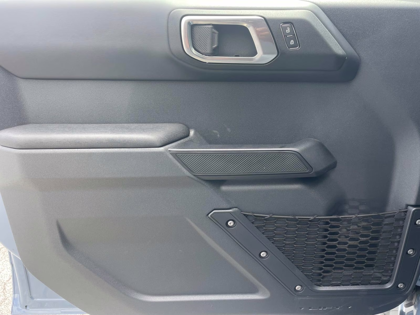 2025 Azure Gray Metallic Ford Bronco Outer Banks 4X4 SUV