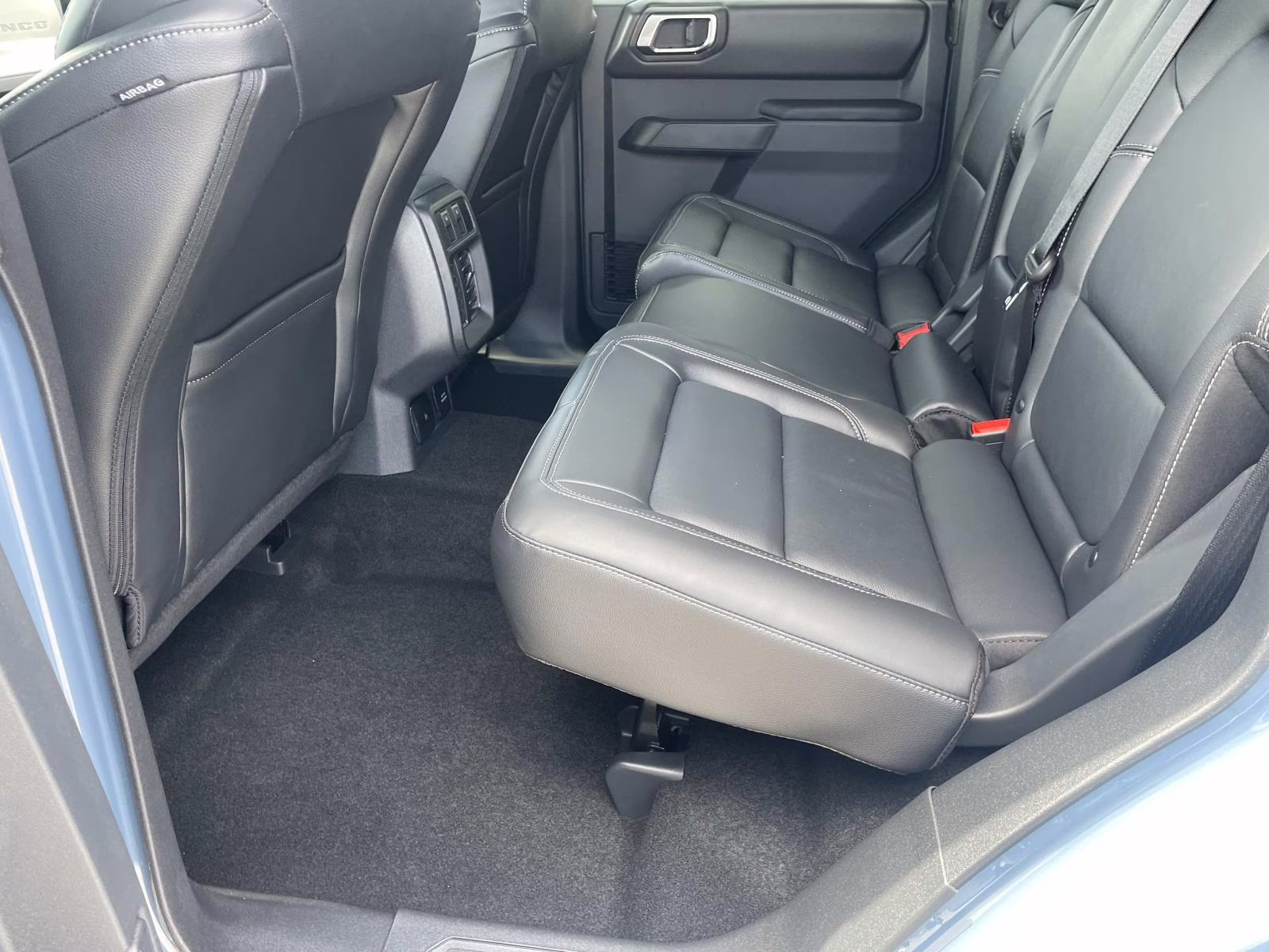 2025 Azure Gray Metallic Ford Bronco Outer Banks 4X4 SUV