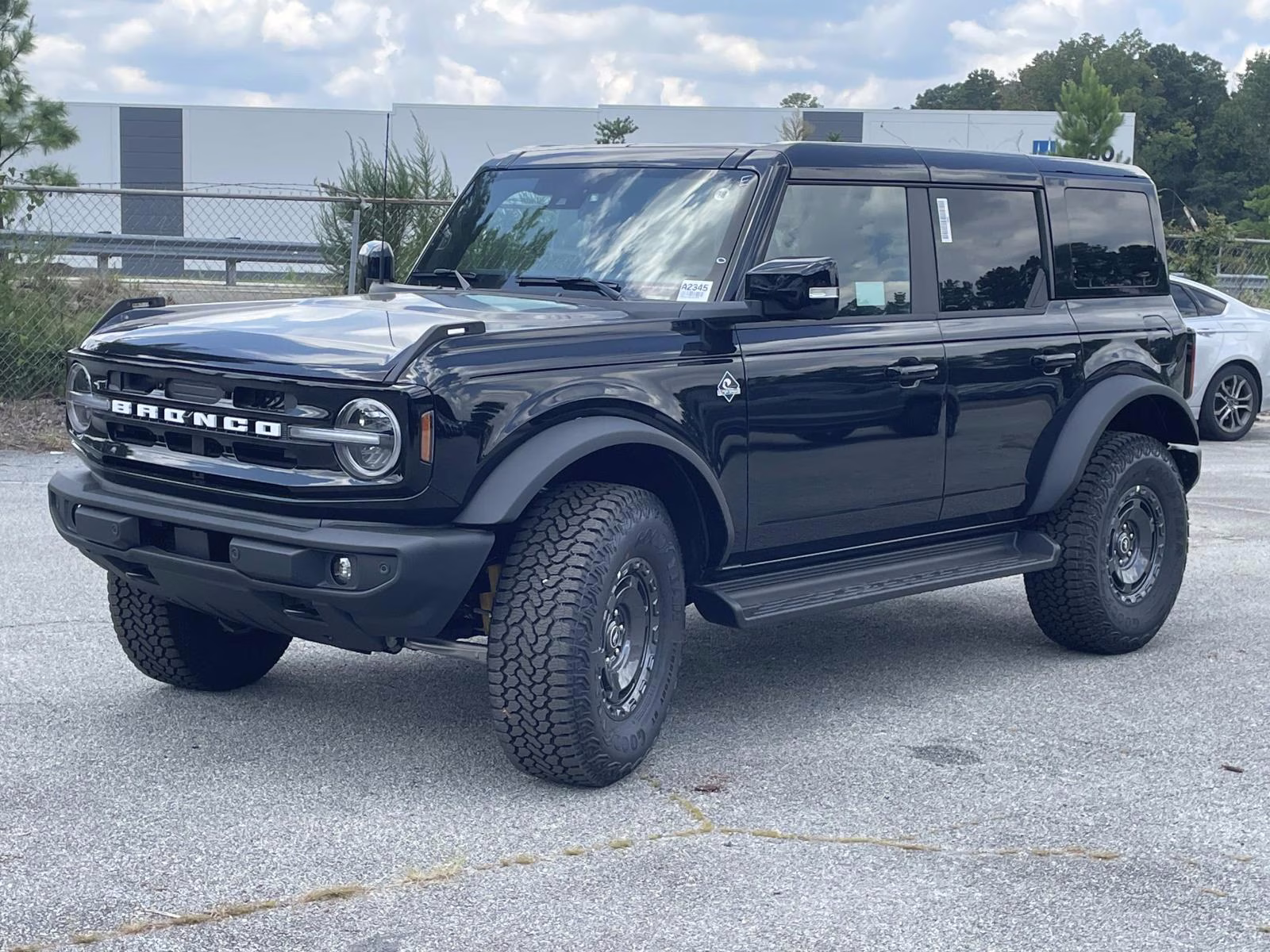 2025 Shadow Black Ford Bronco Outer Banks 4X4 SUV