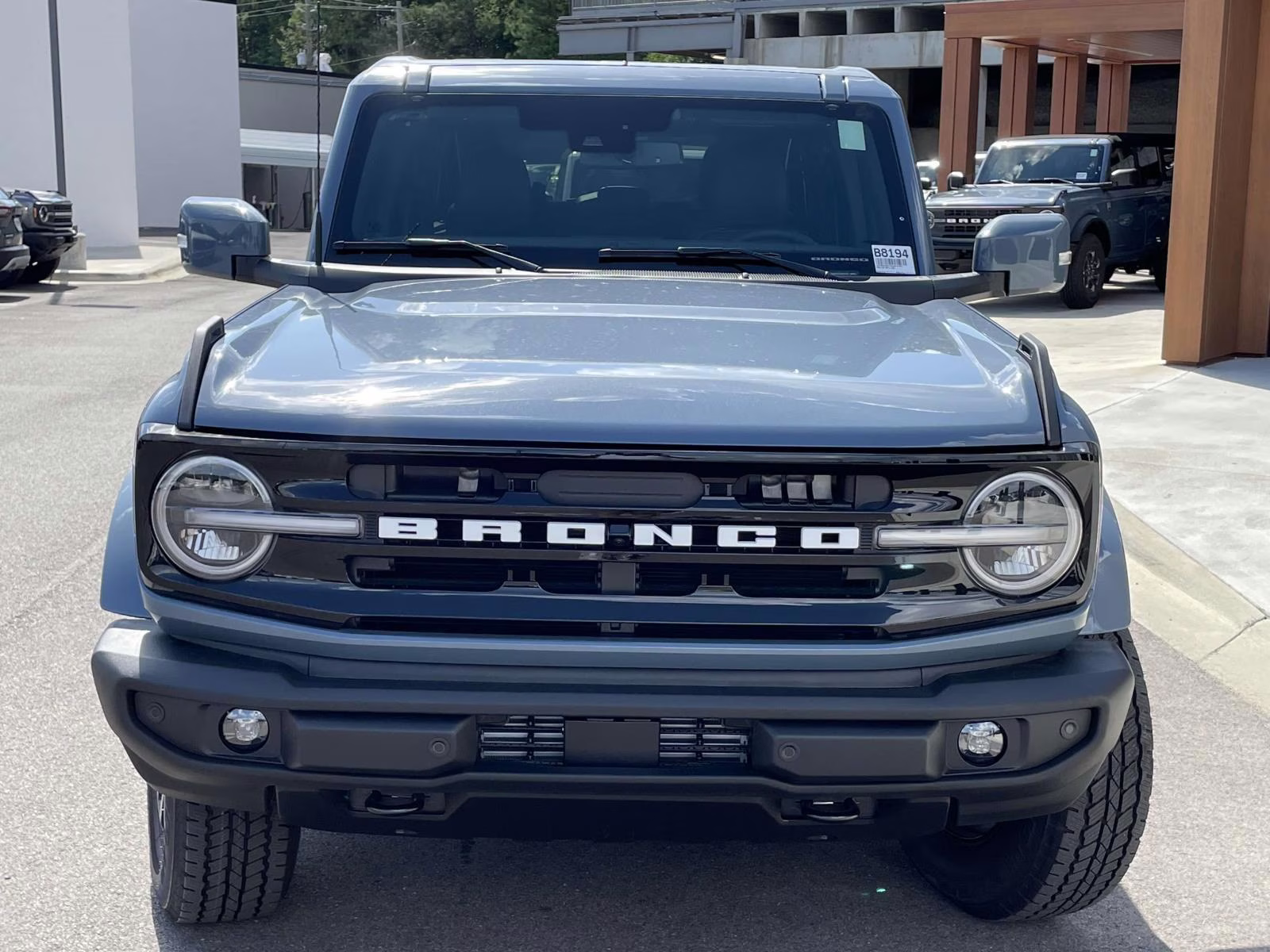 2025 Azure Gray Metallic Ford Bronco Outer Banks 4X4 SUV