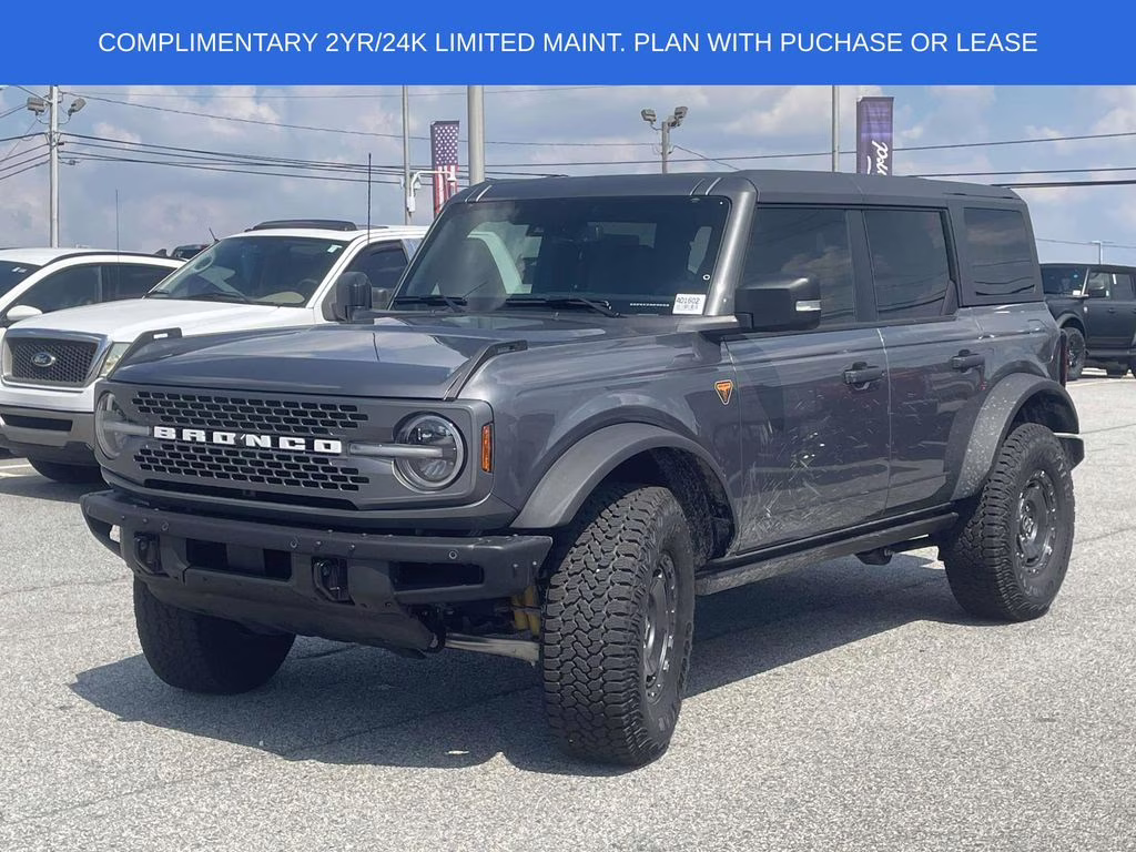 2025 Gray Metallic Ford Bronco Badlands 4X4 SUV
