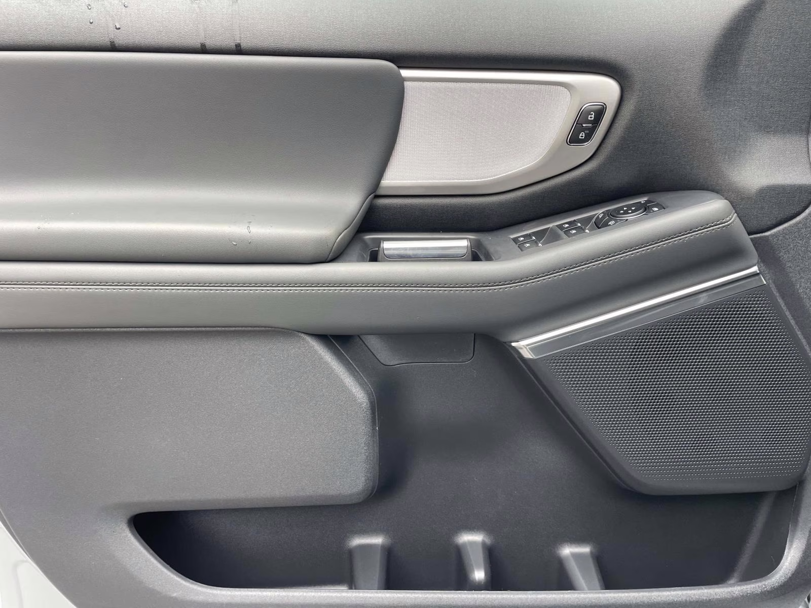 2026 Silver Metallic Ford Expedition Max Active RWD SUV