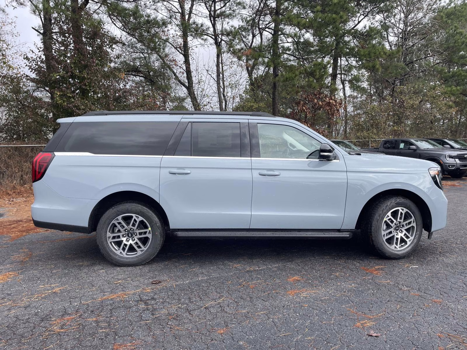 2025 Gray Metallic Ford Expedition Max Active 4X4 SUV