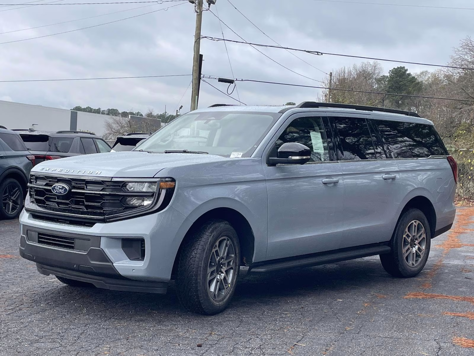 2025 Gray Metallic Ford Expedition Max Active 4X4 SUV